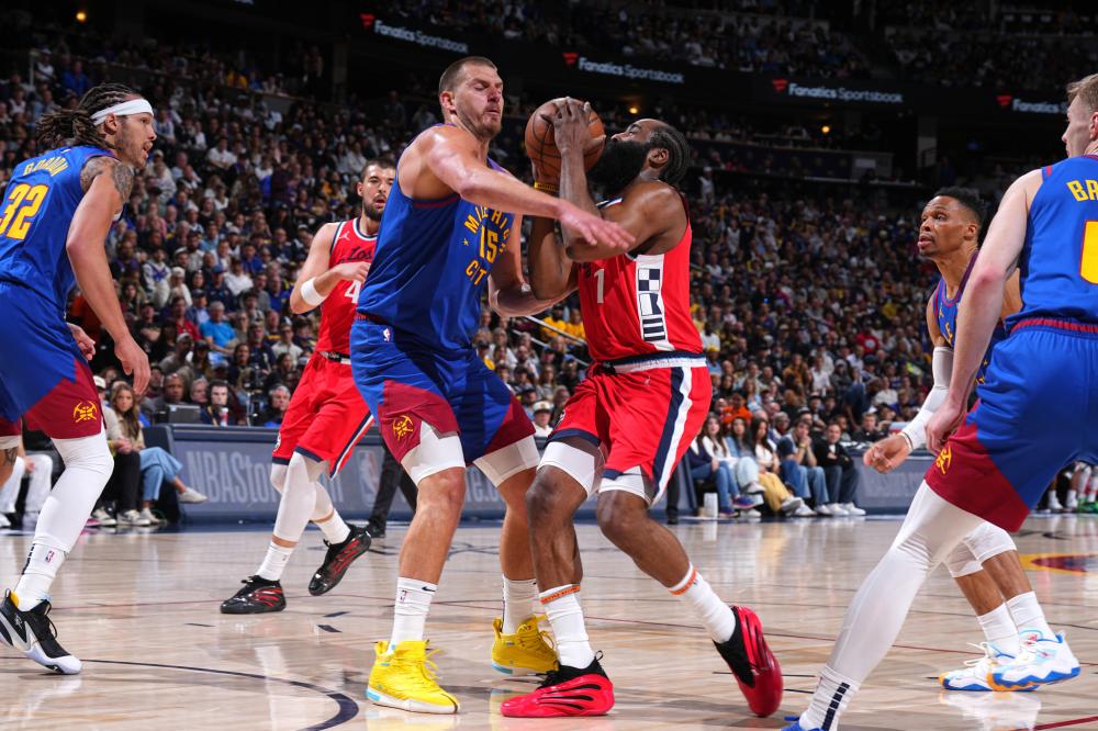 恩比德在 恩比德在